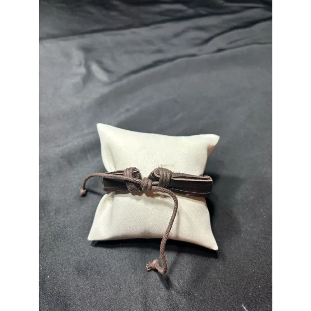 New Handwoven Brown Leather Braided Bracelet